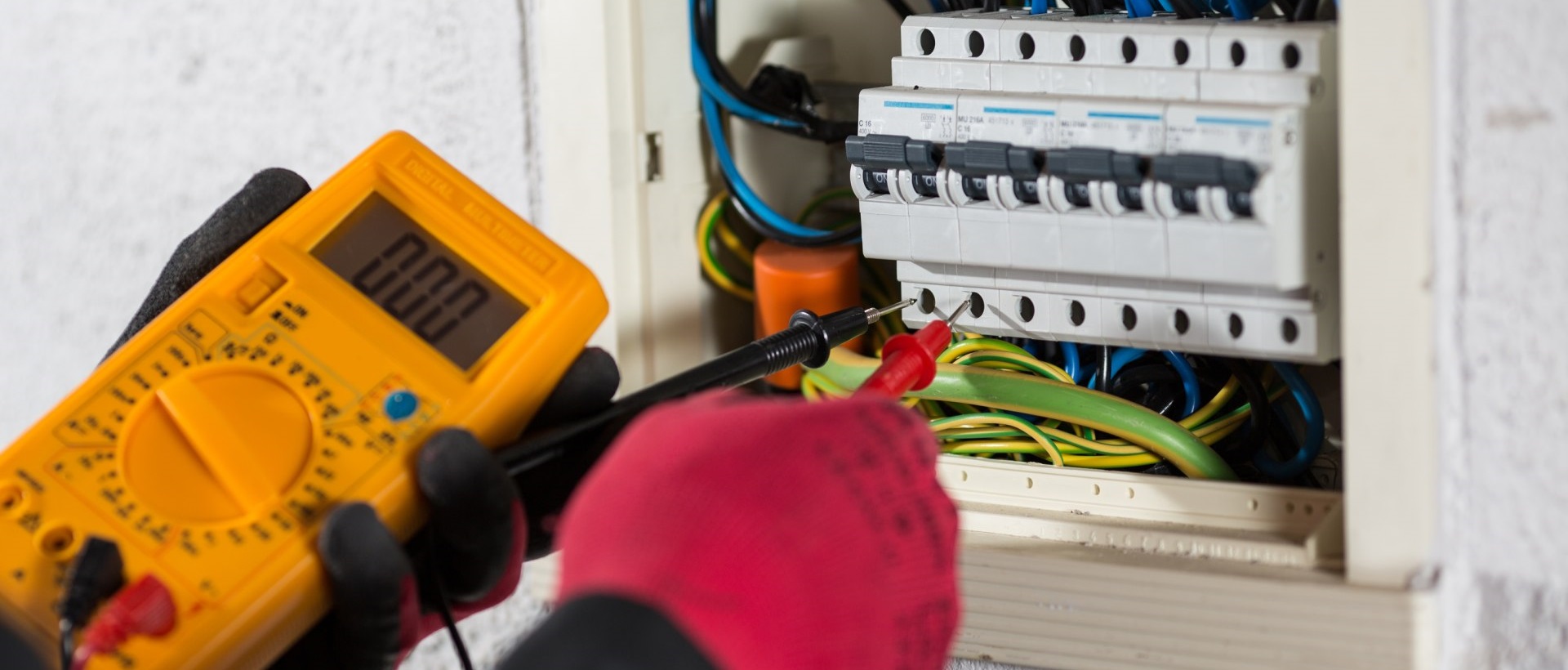 Electricians KT6